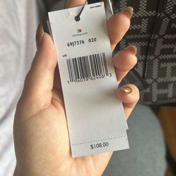 Tommy Hilfiger Black & Gray Logo Crossbody Bag - NWT - Picture 4 of 5